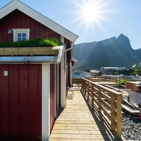 Madelhea Cabin- Seaview Lodge Reine Buitenkant foto